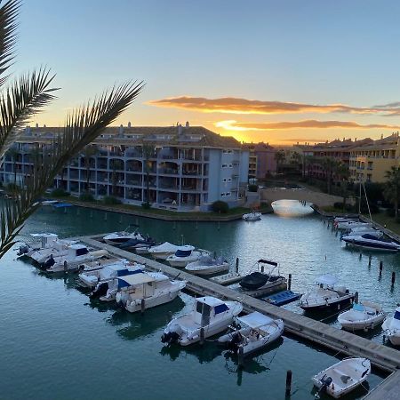 Apartamento Con Terraza Sobre La Marina De Sotogrande Сан Роке Екстериор снимка