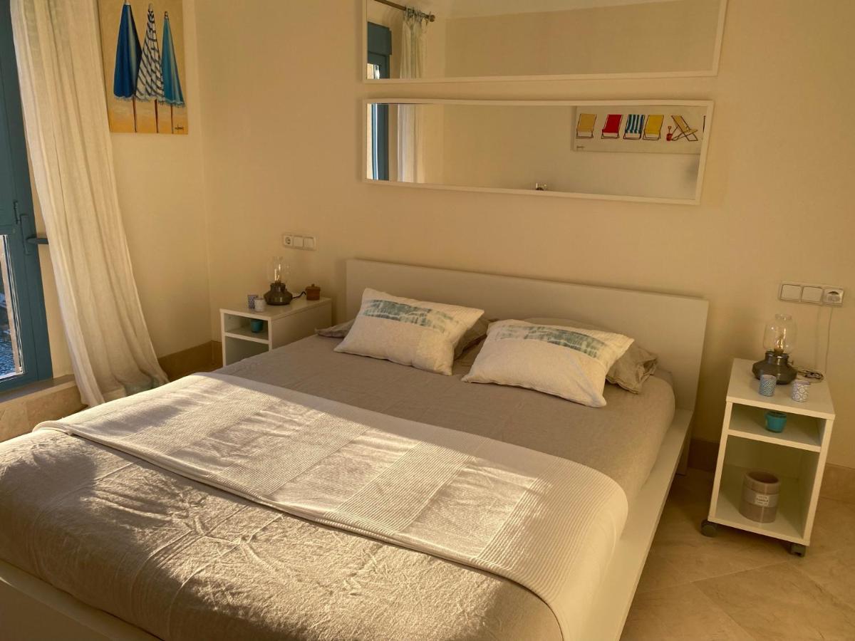 Apartamento Con Terraza Sobre La Marina De Sotogrande Сан Роке Екстериор снимка