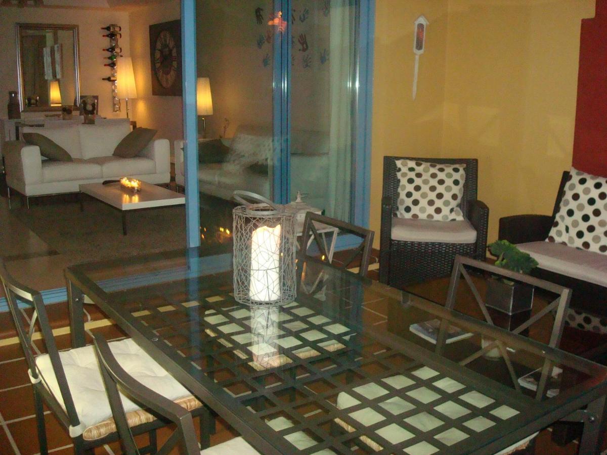 Apartamento Con Terraza Sobre La Marina De Sotogrande Сан Роке Екстериор снимка